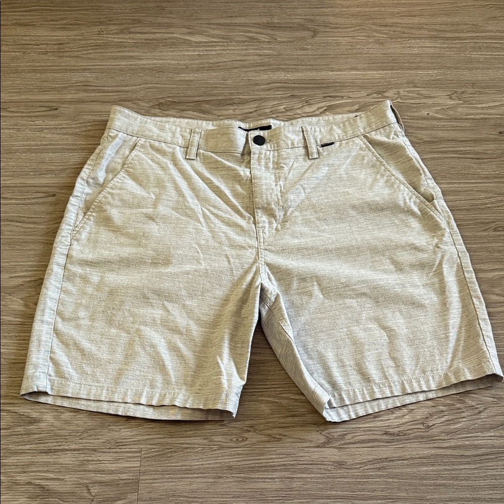 Hurley Men's Beige Flat Front Shorts